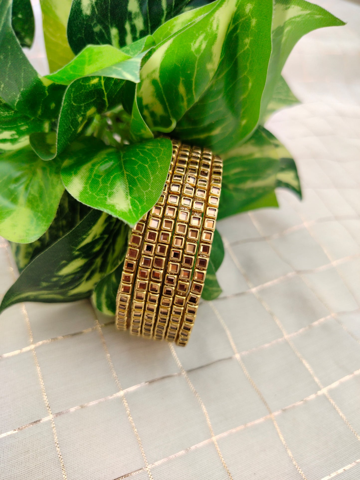 Kundan bangles Glass KBNB01