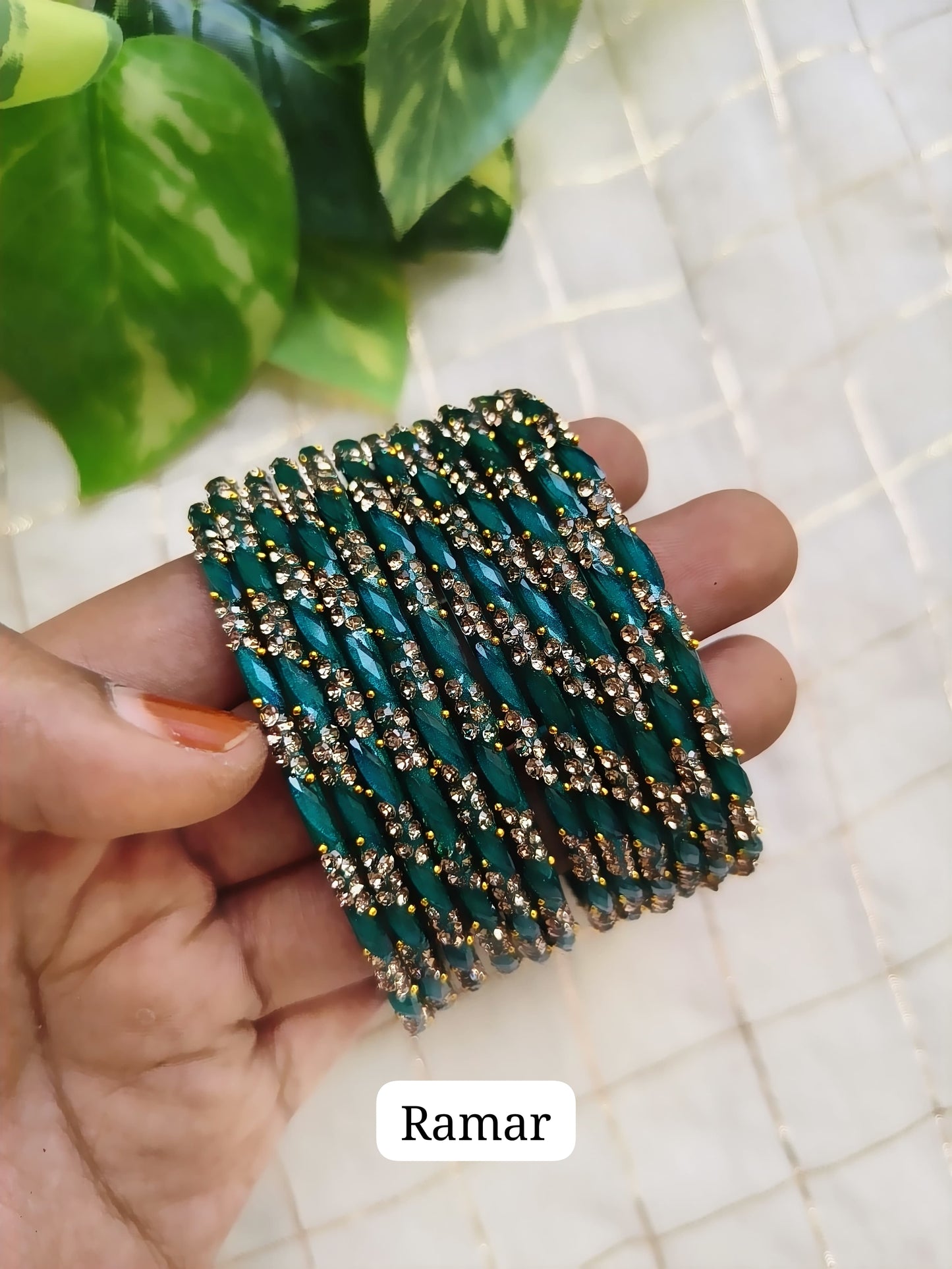 Vennila (6 Bangles)