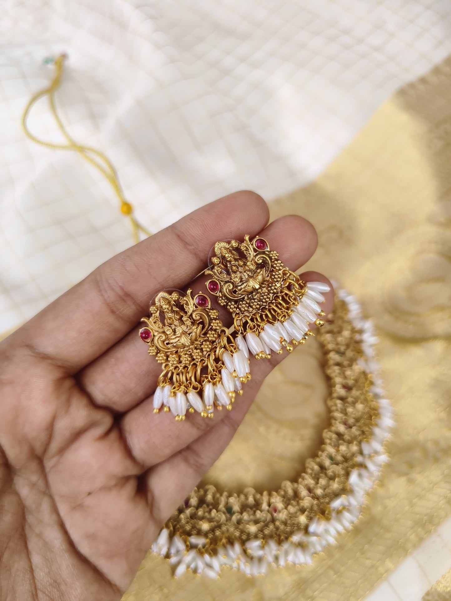 Golden Garland Necklace NNB62