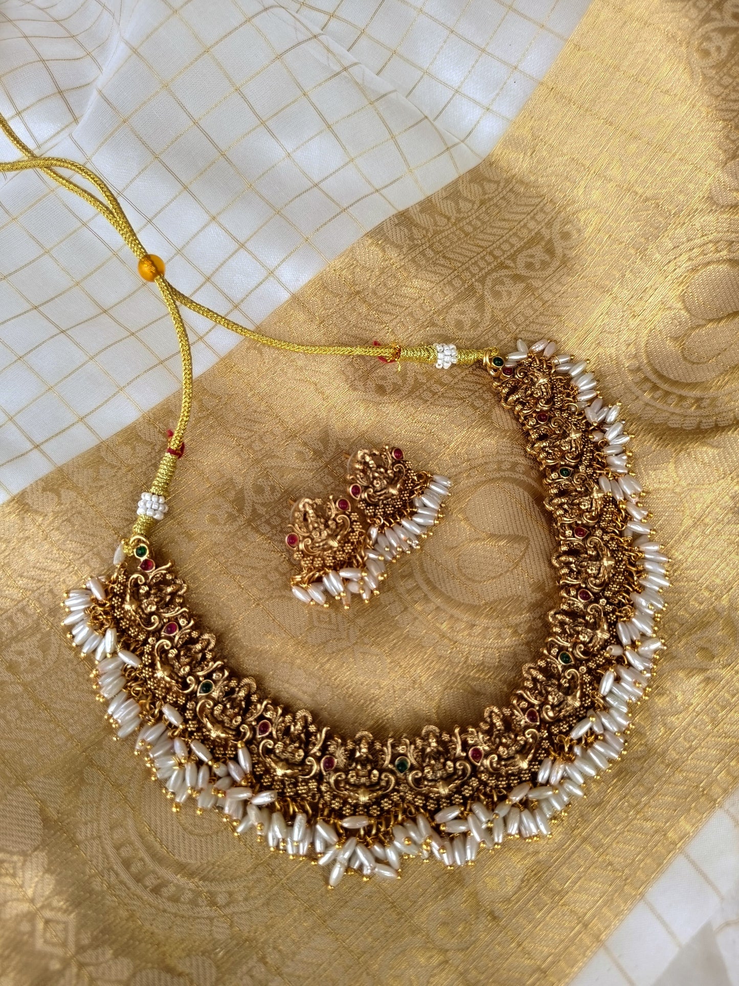 Golden Garland Necklace NNB62
