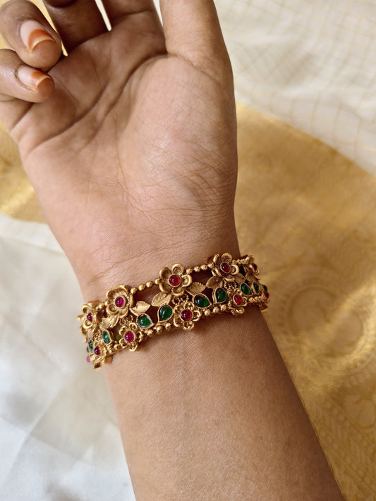 Sakuntala Bangles NNB70