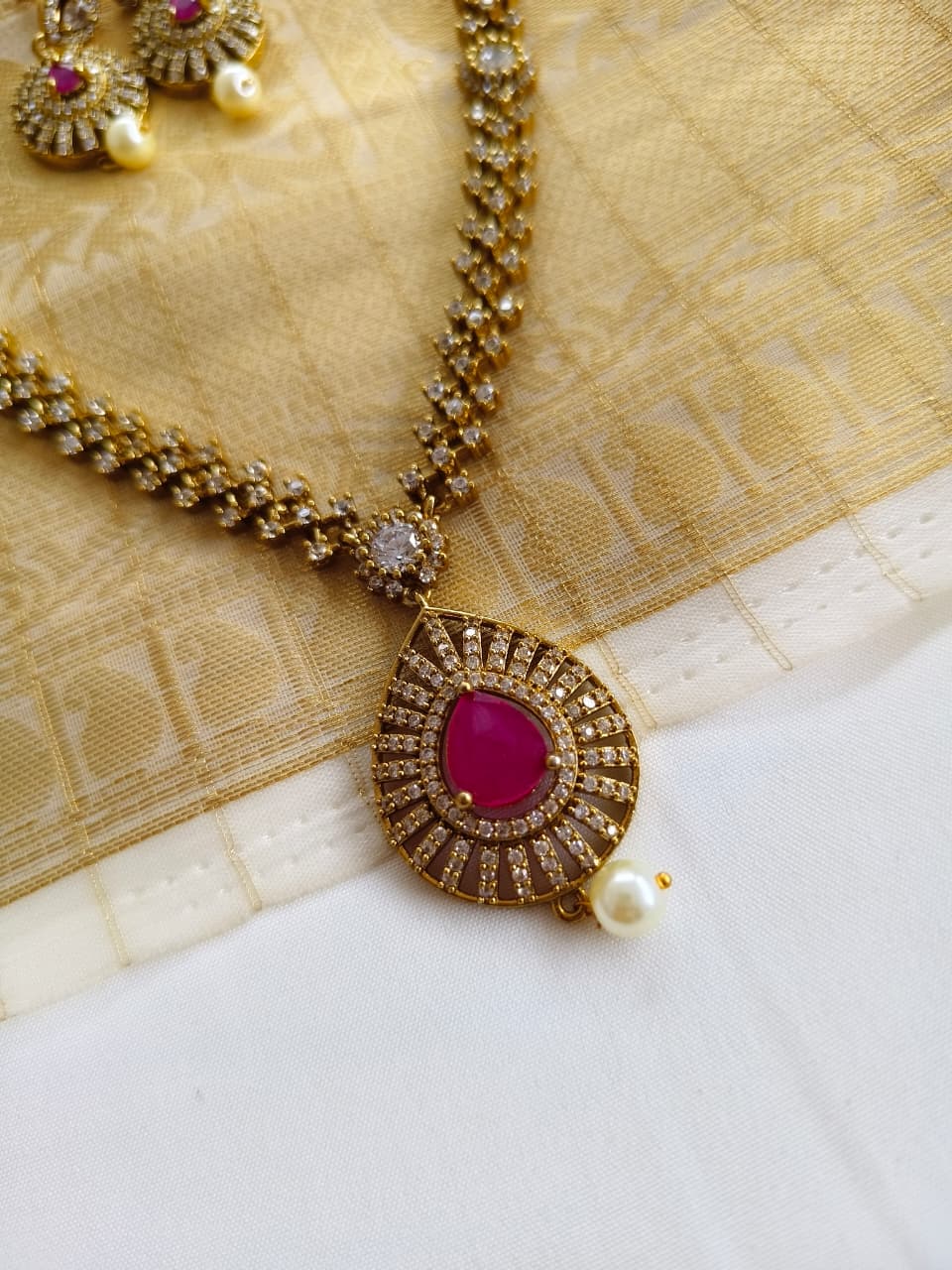Alice Necklace NNB72