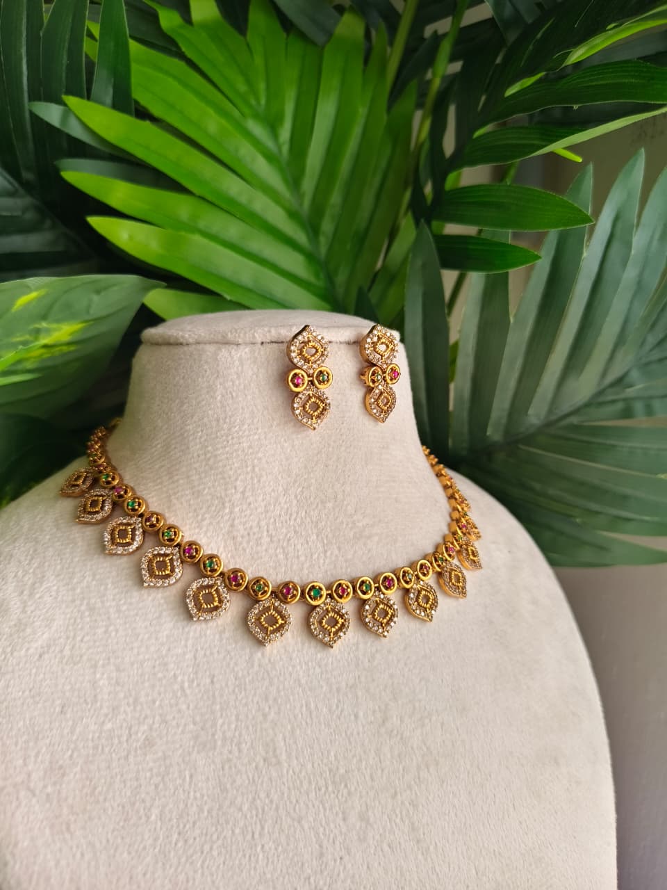 Nidhi Necklace NNB118