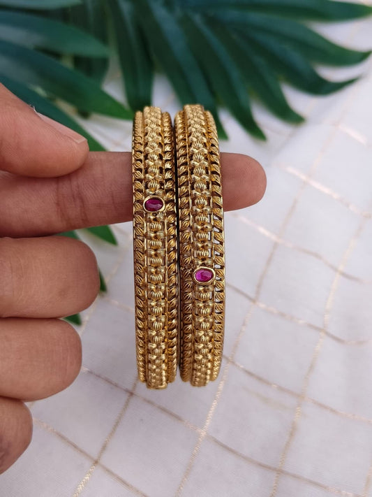 Sakshi Metal Bangles MBNB31