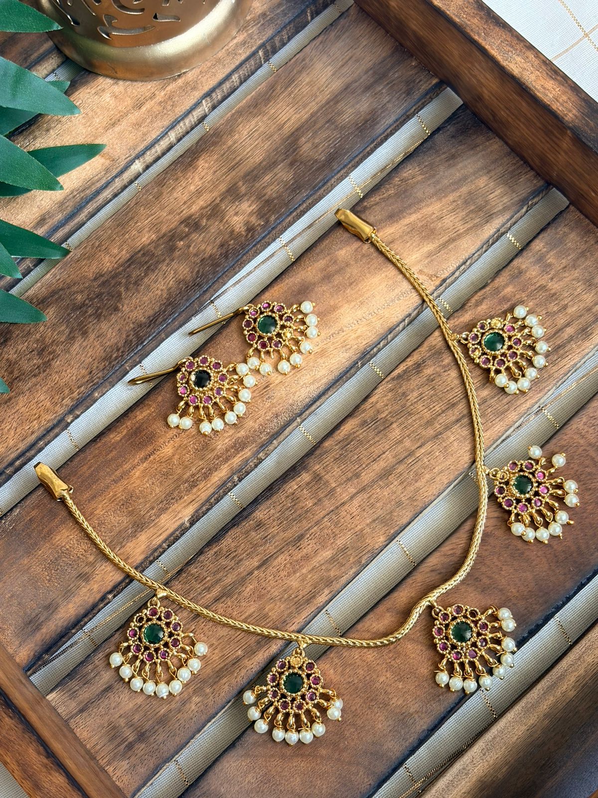 Golden Green Peral Necklace NNB158