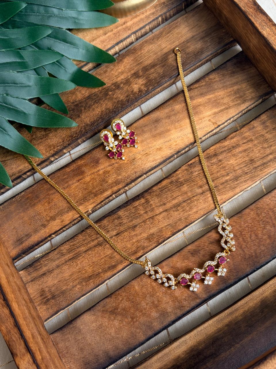 Iva Necklace NNB220