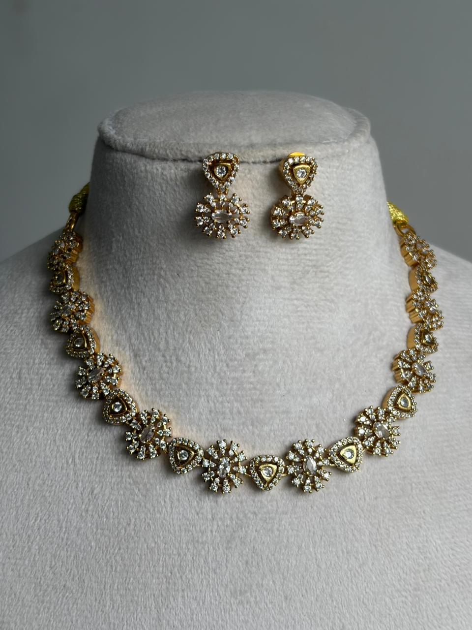 White Stone Necklace NNB240