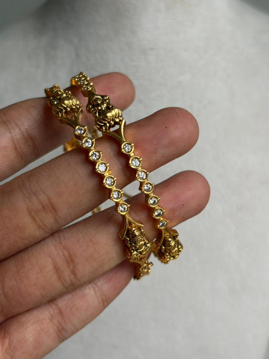 Lakshmi Metal Bangle MBNB109