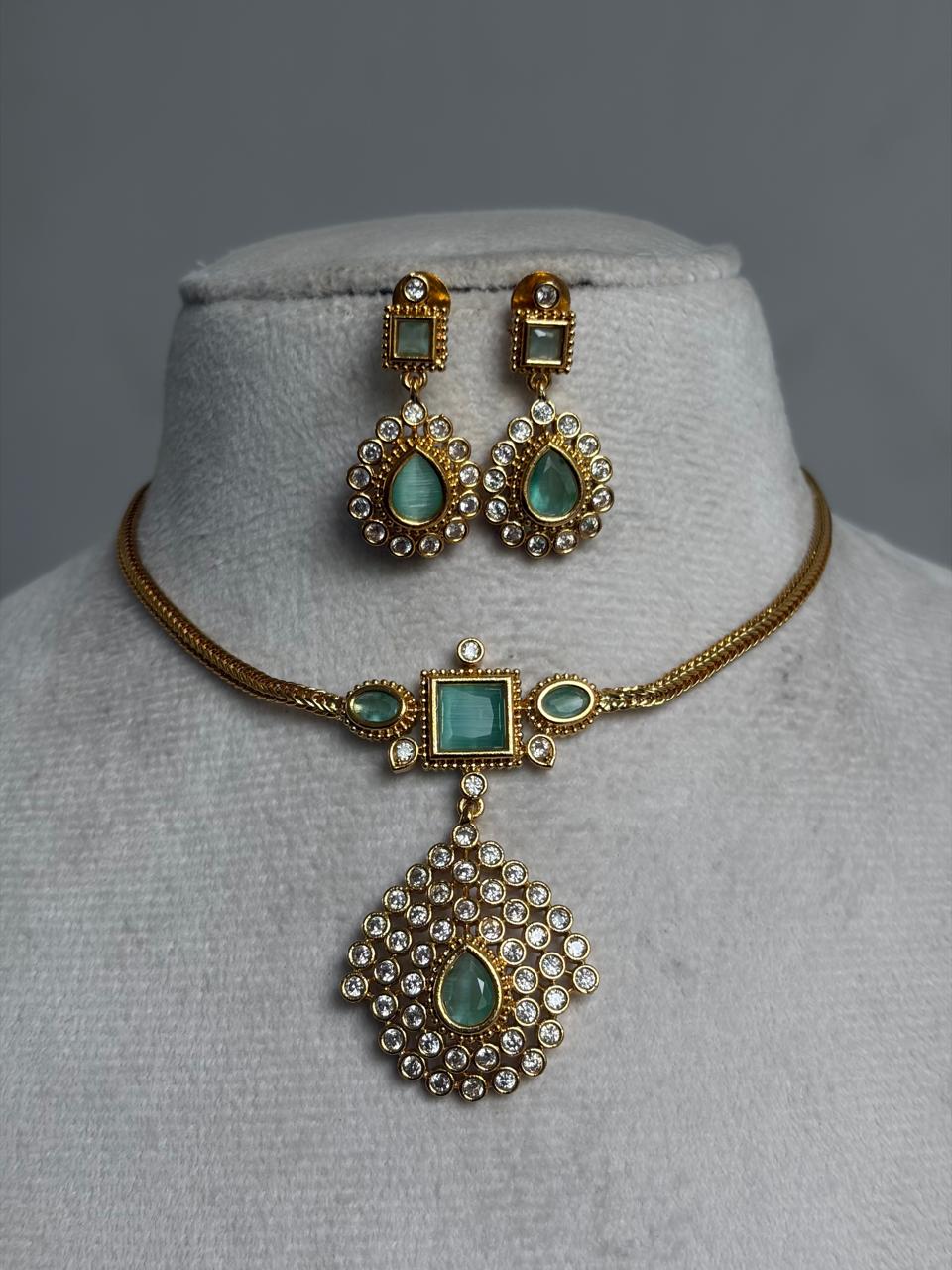Teal Pearl Necklace NNB295