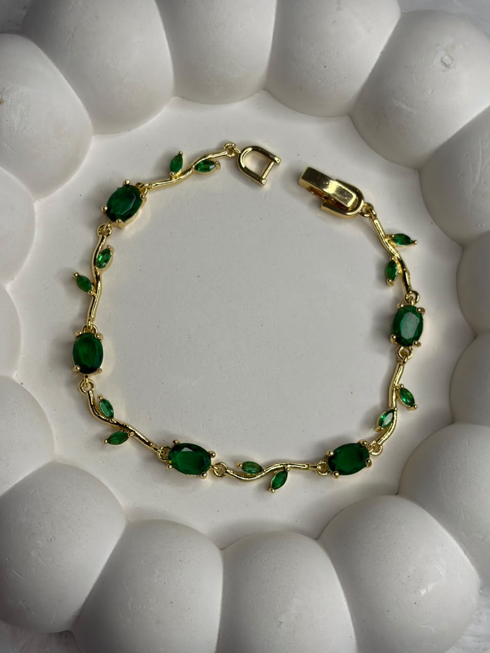 Tulip Bracelet ATBNJ72