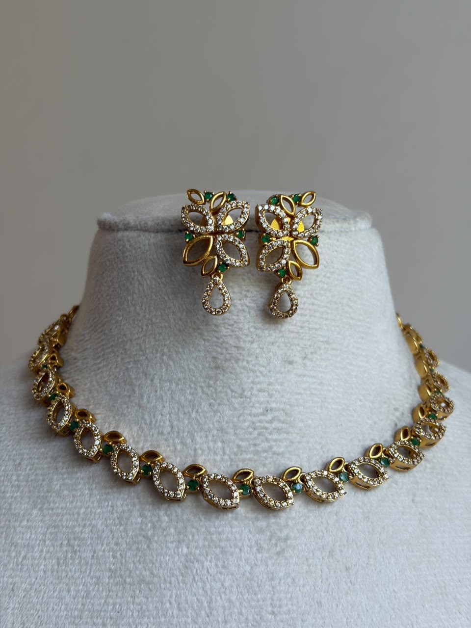 Coral Leaf Necklace NNB166