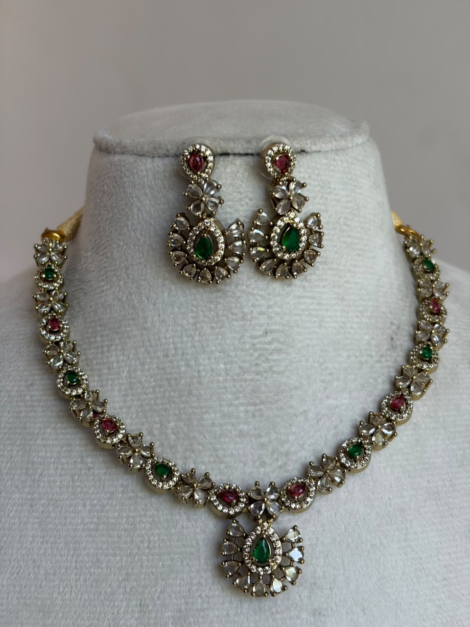 Elsa Necklace NNB124