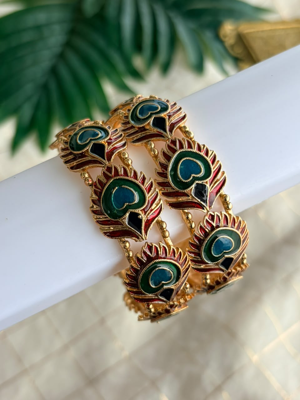 Peacock Feather Marron Metal Bangles MBNB97