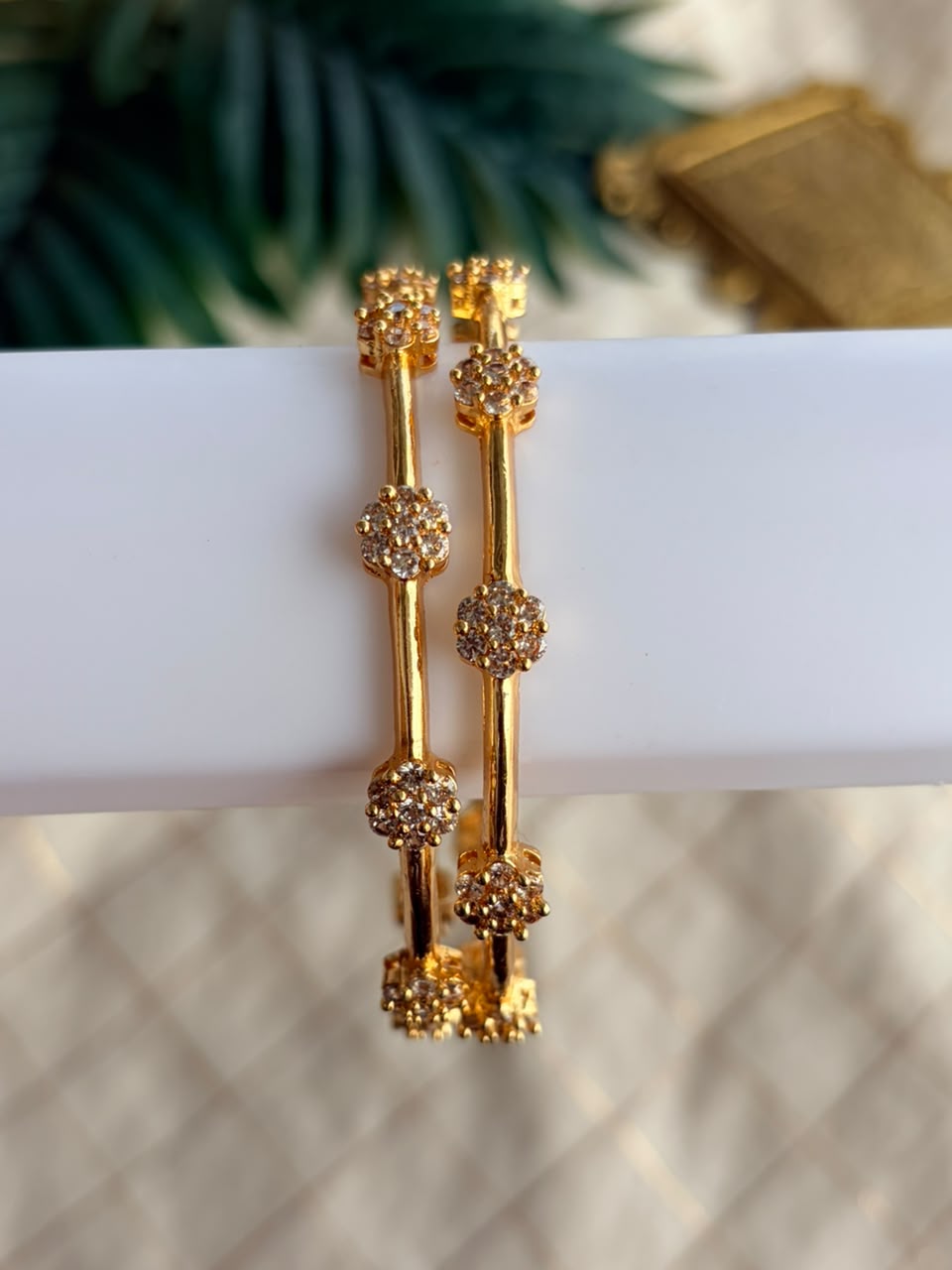 Diamond Peral Metal Bangle MBNB113