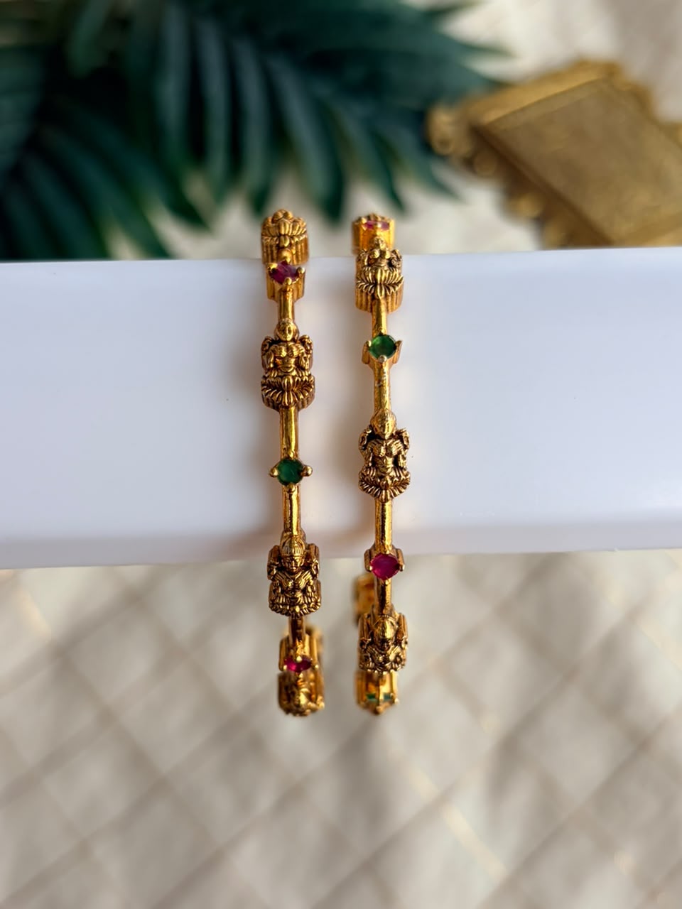 Lakshmi Metal Bangle MBNB06