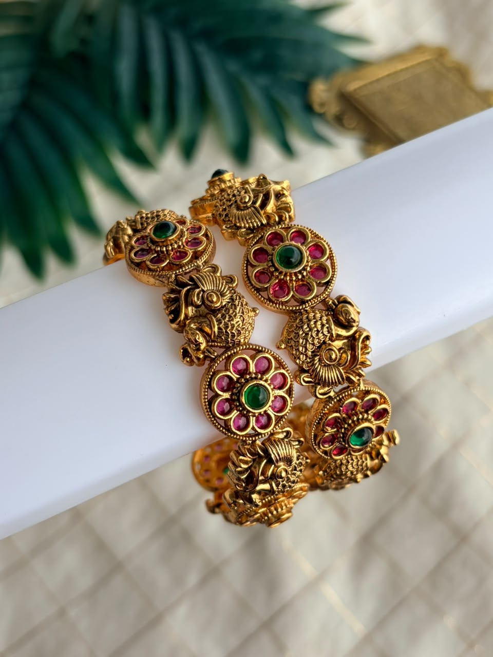 Mayura Metal Bangle MBNB112