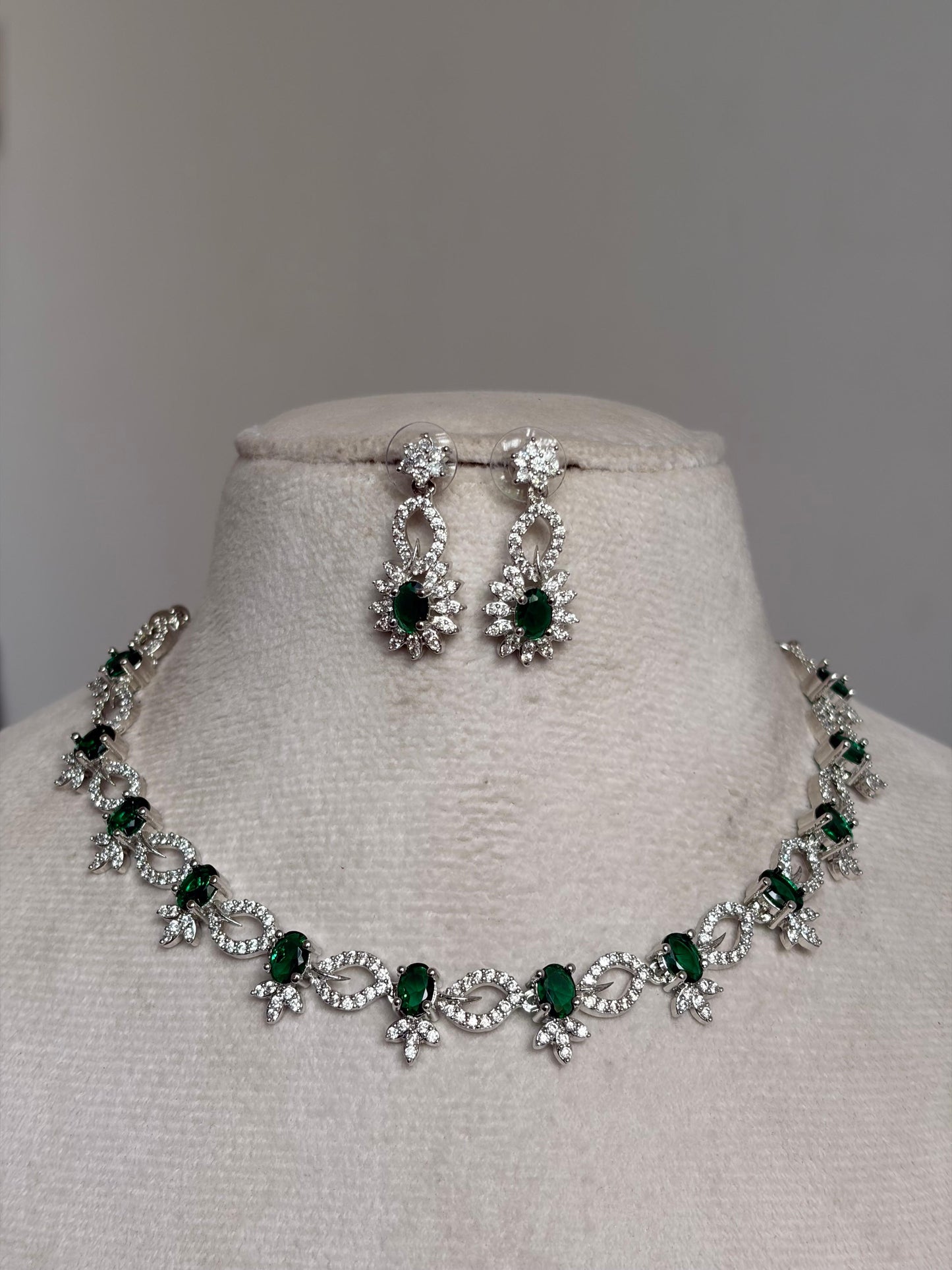 Dimond green glow NNB154
