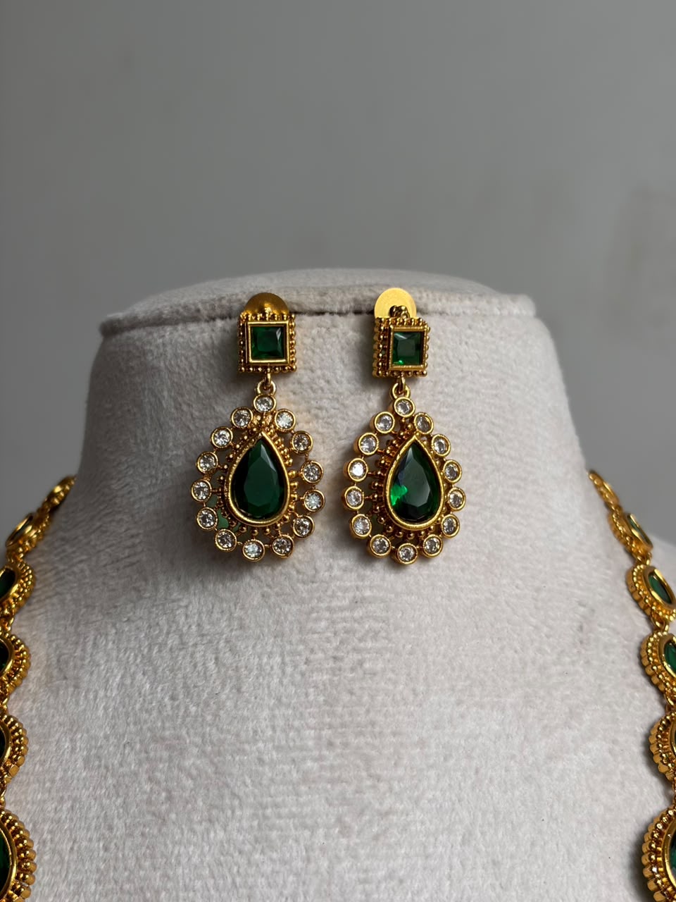 Vibrant Green Necklace NNB198