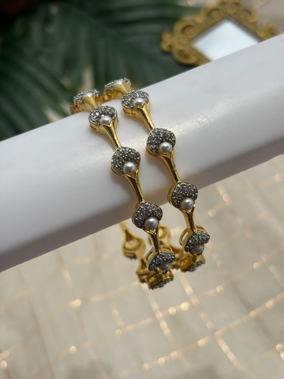 Dazzel Gold Plated Metal Bangles MBNB139