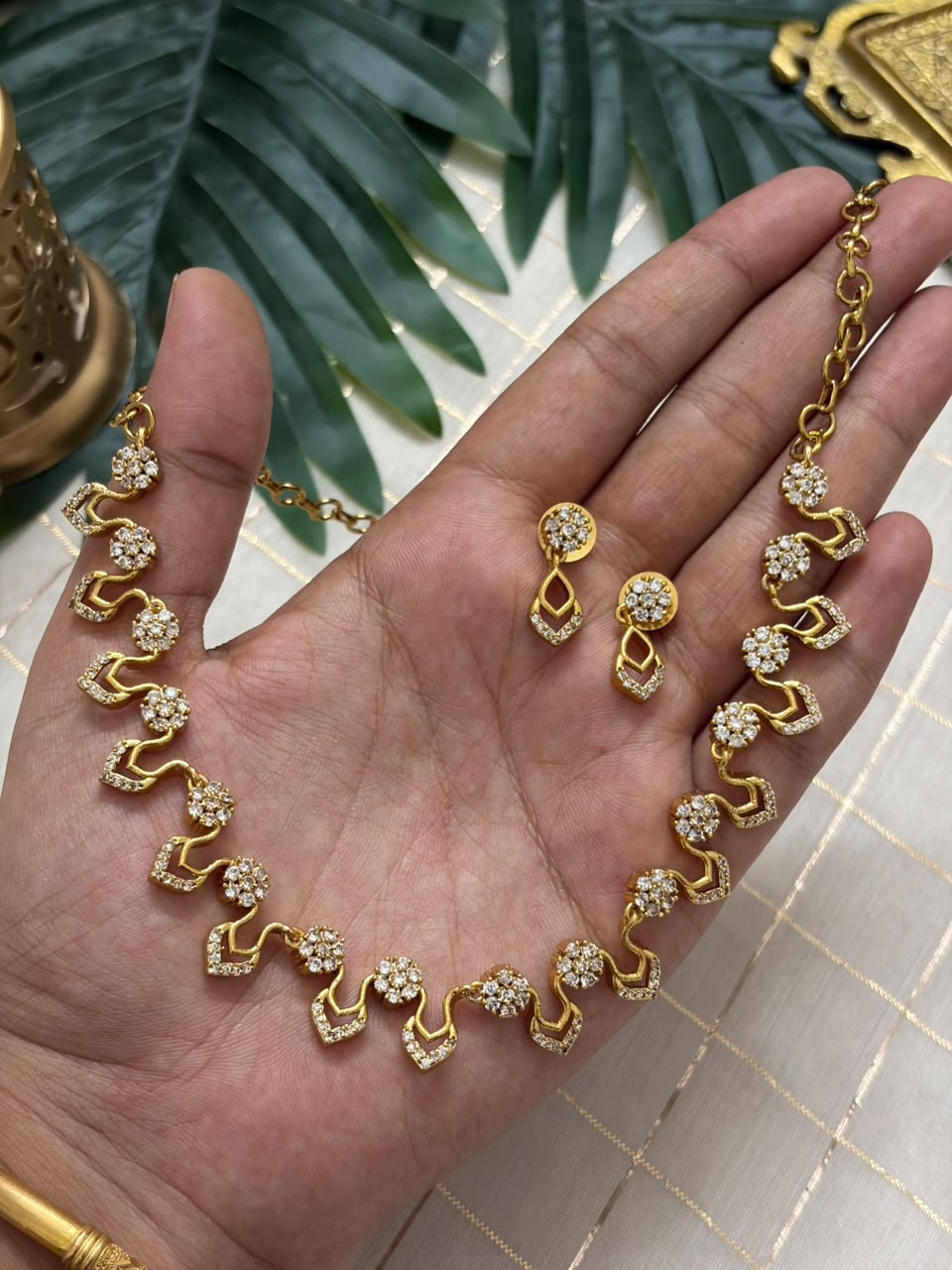 Leaf Diamond Replica Necklace NNB313