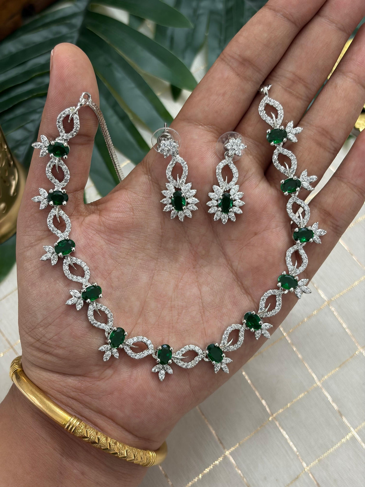 Dimond green glow NNB154