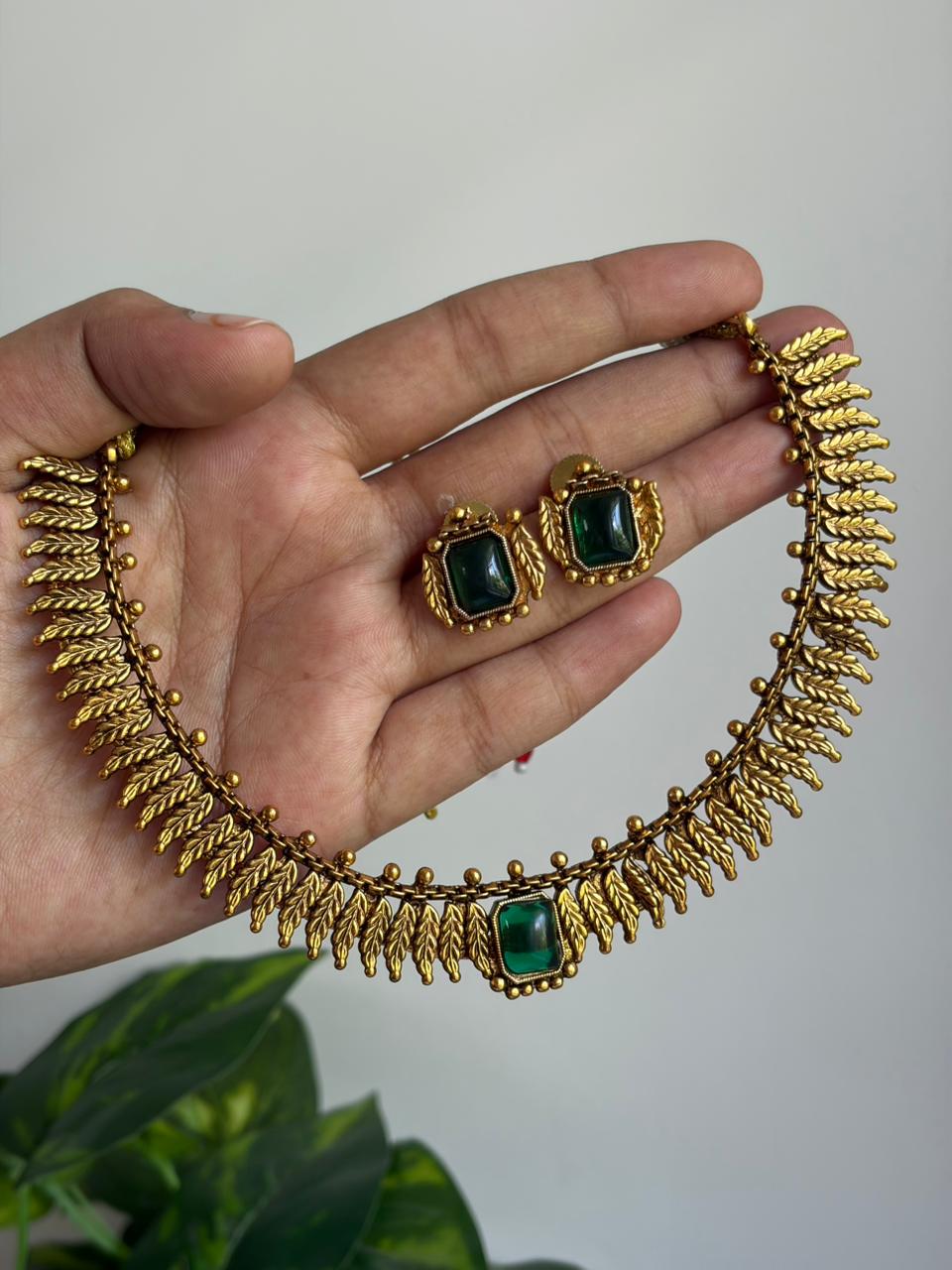 Mullai Necklace NNB359