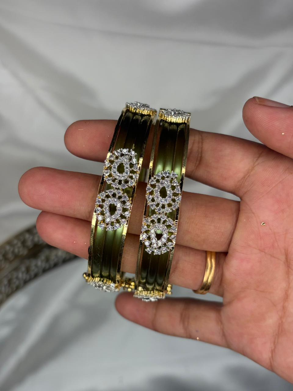 Changeble Bangles