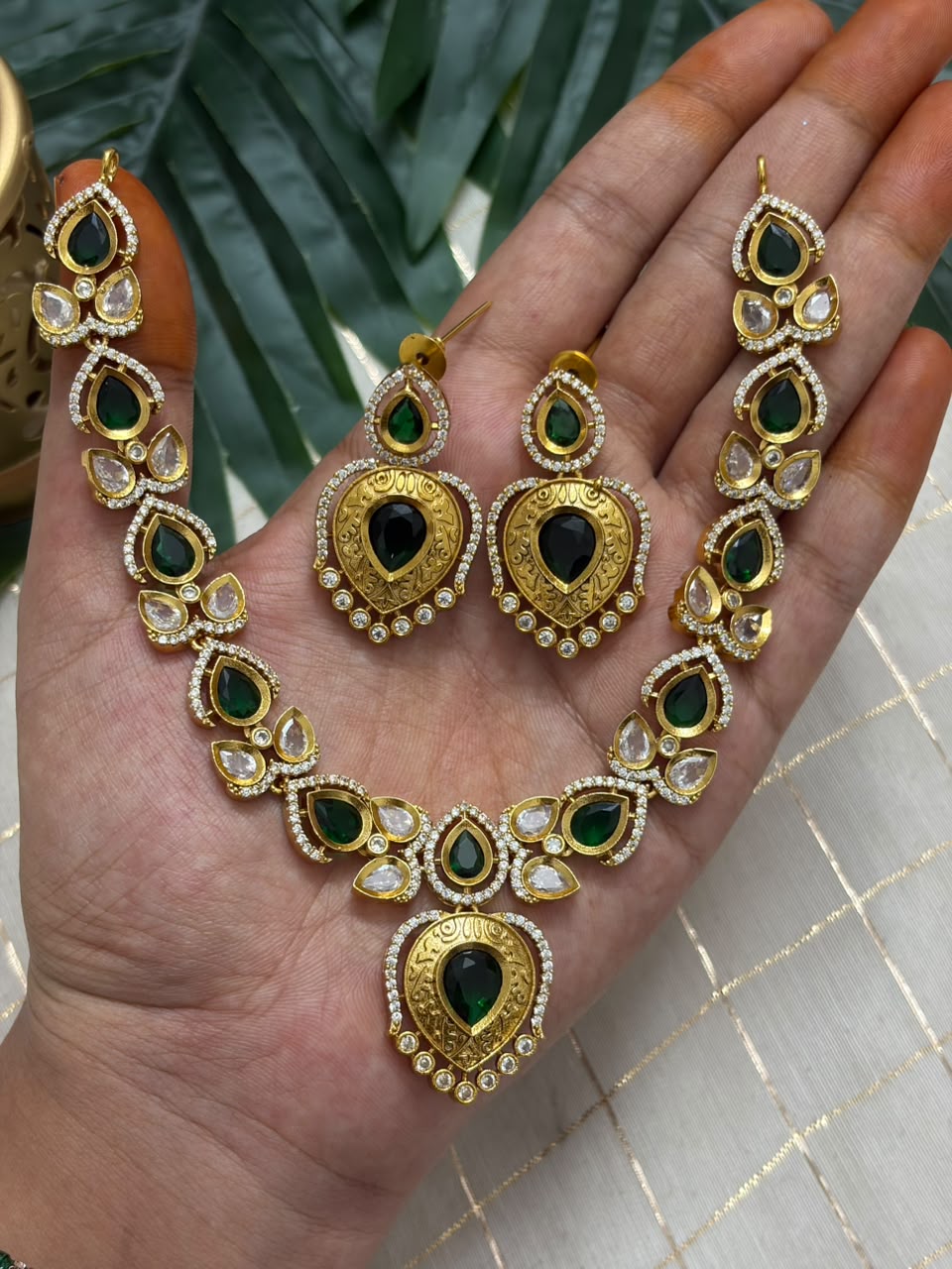 Green Kundan Necklace NNB418
