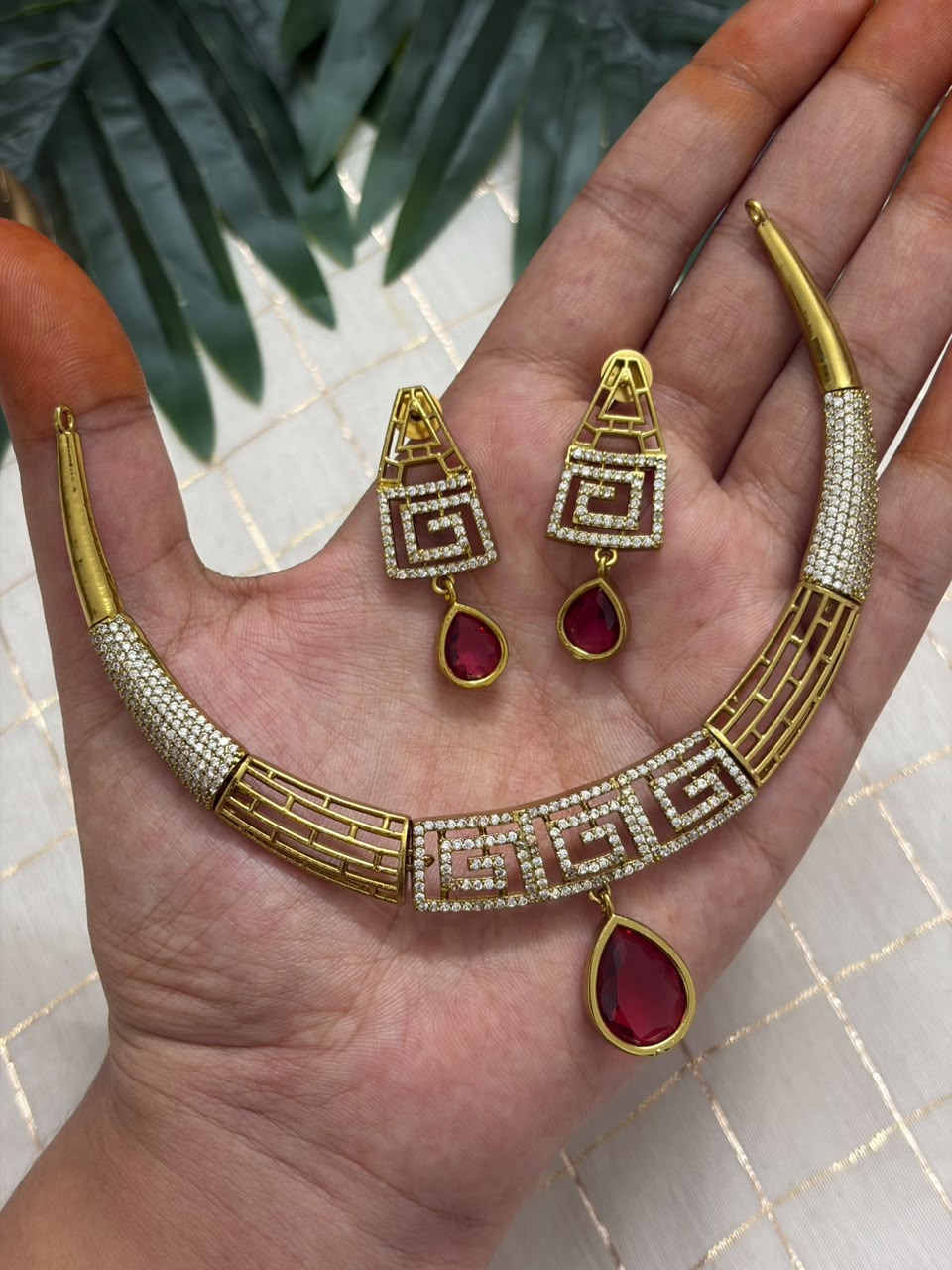 Spiral Pink Necklace NNB441