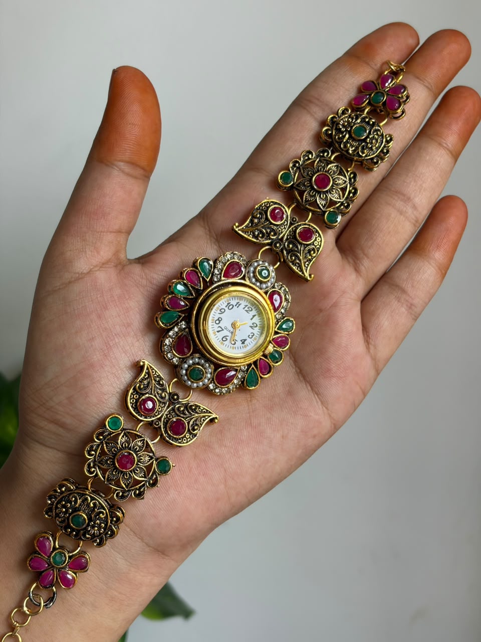 Heritage watch HWNB04