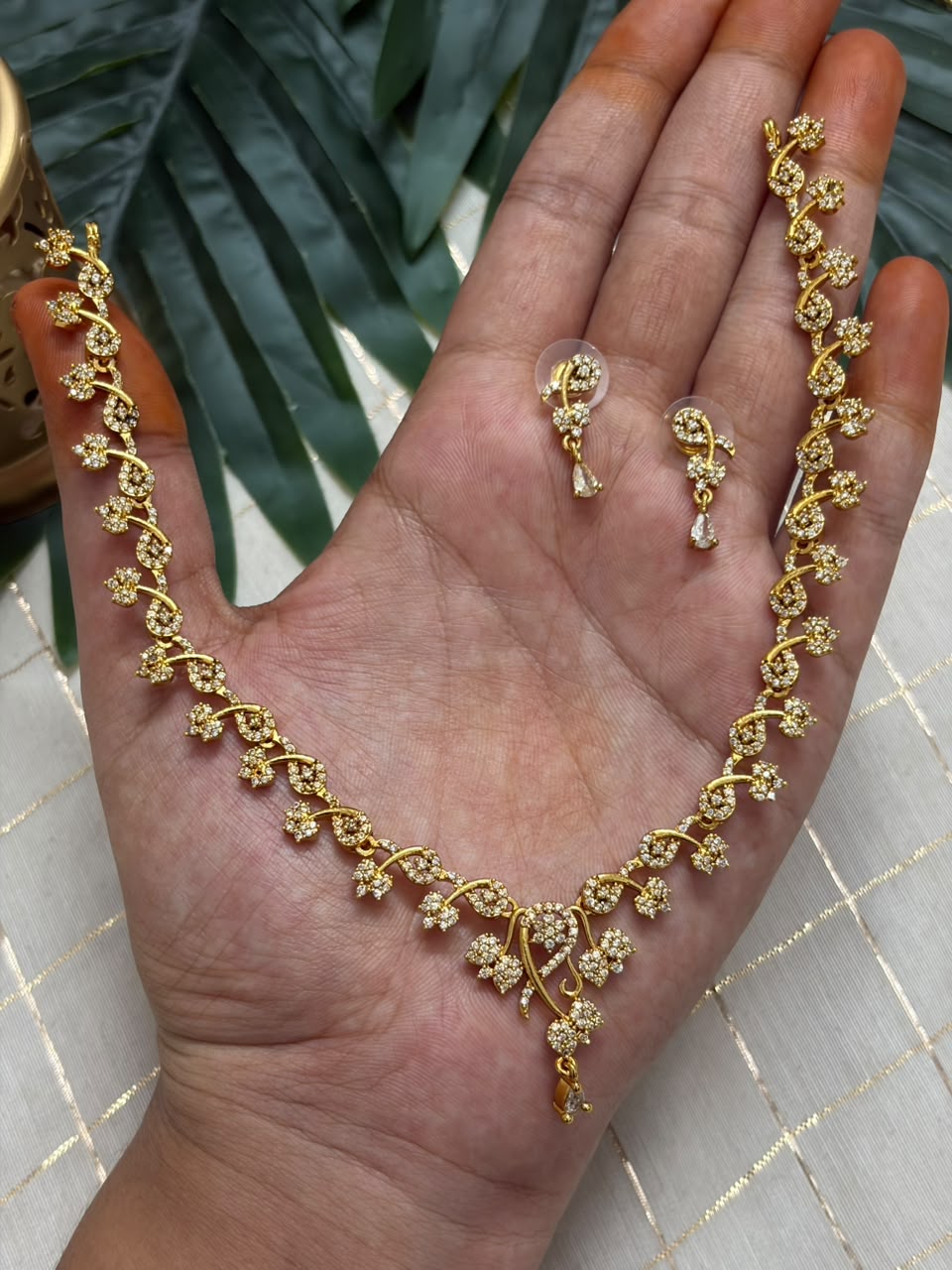 Floral Drop Necklace NNB412