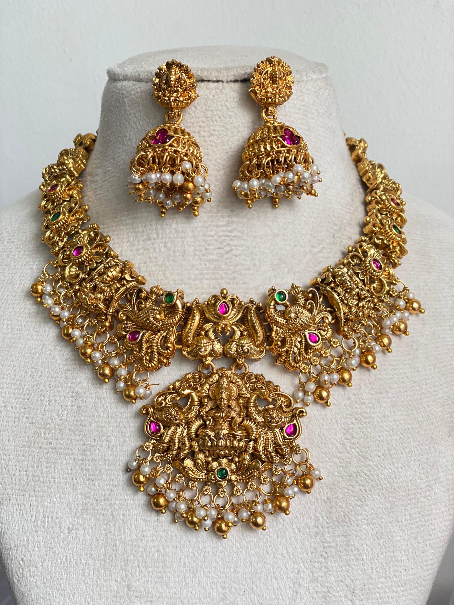 Lakshmi Devi Necklace NNB362
