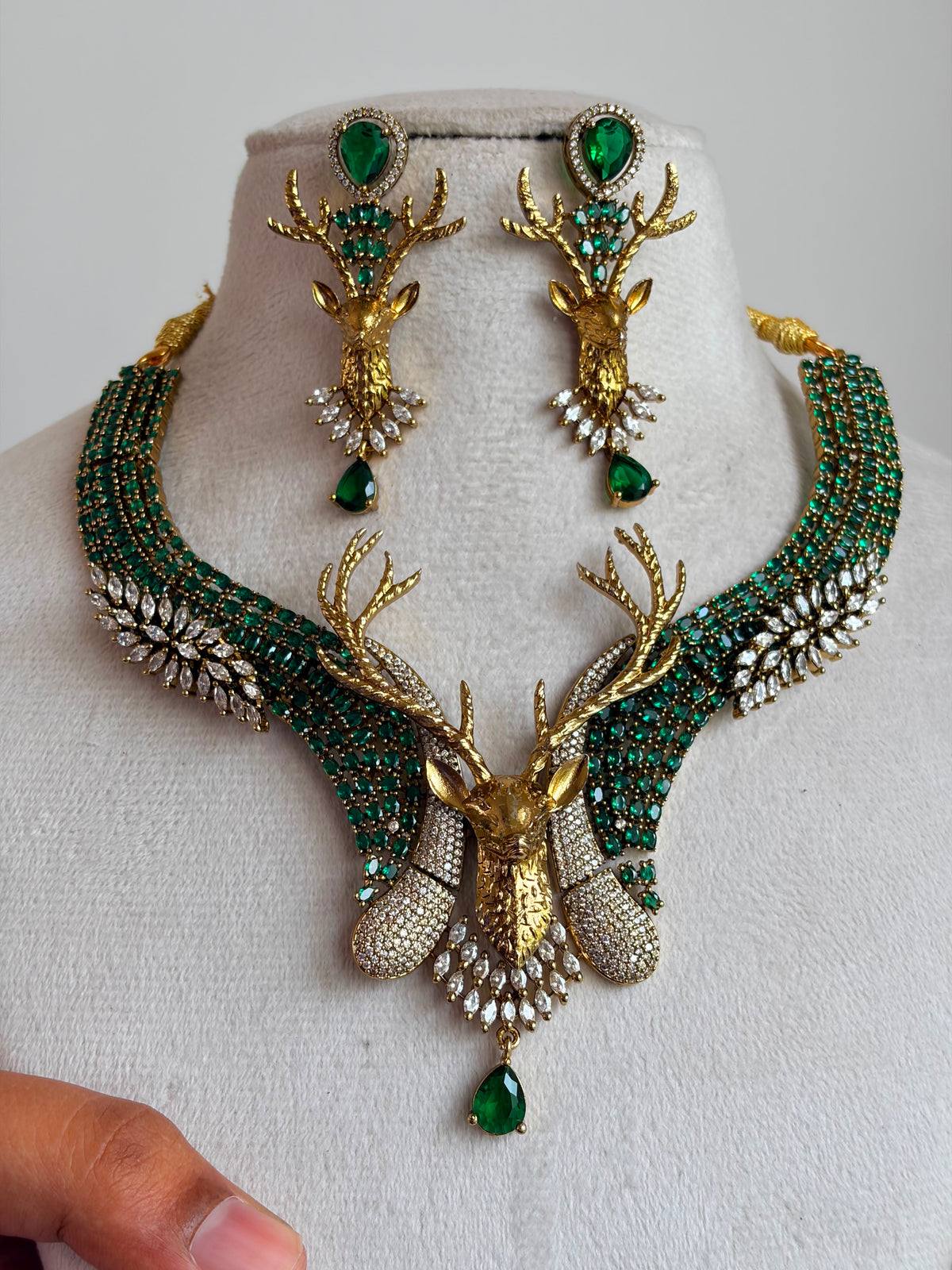 Deer Necklace NNB330