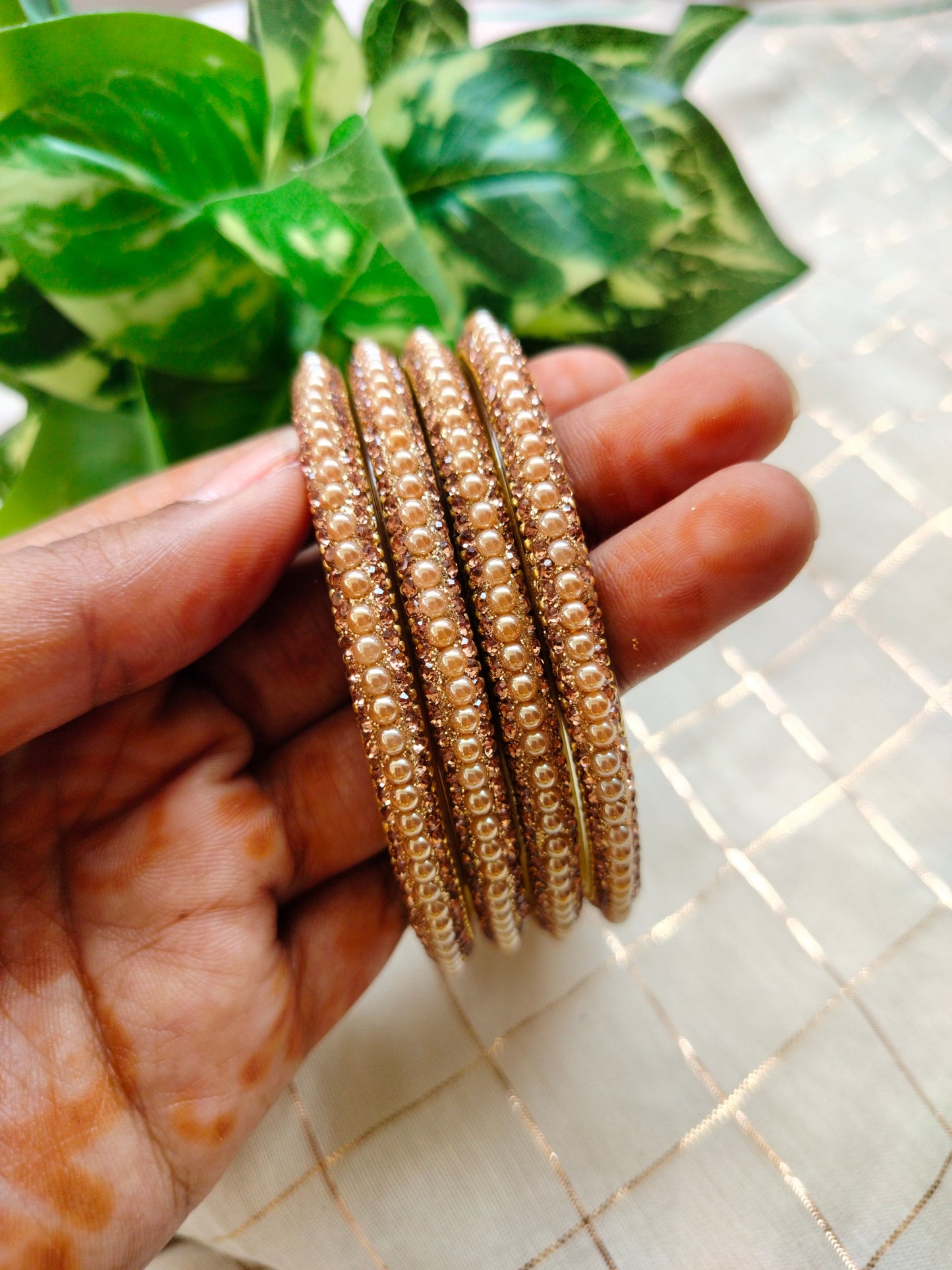 Border Bangles BBNB06