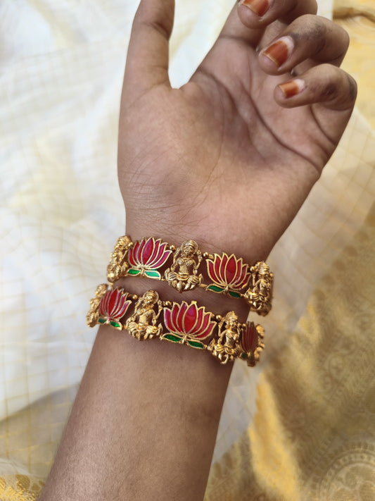 Lotus Bangle NNB39
