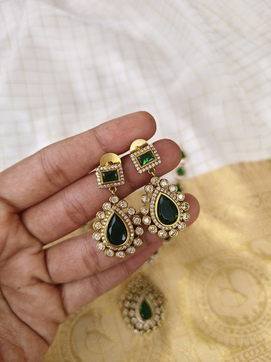 Emerald Vaibhav Necklace NNB58