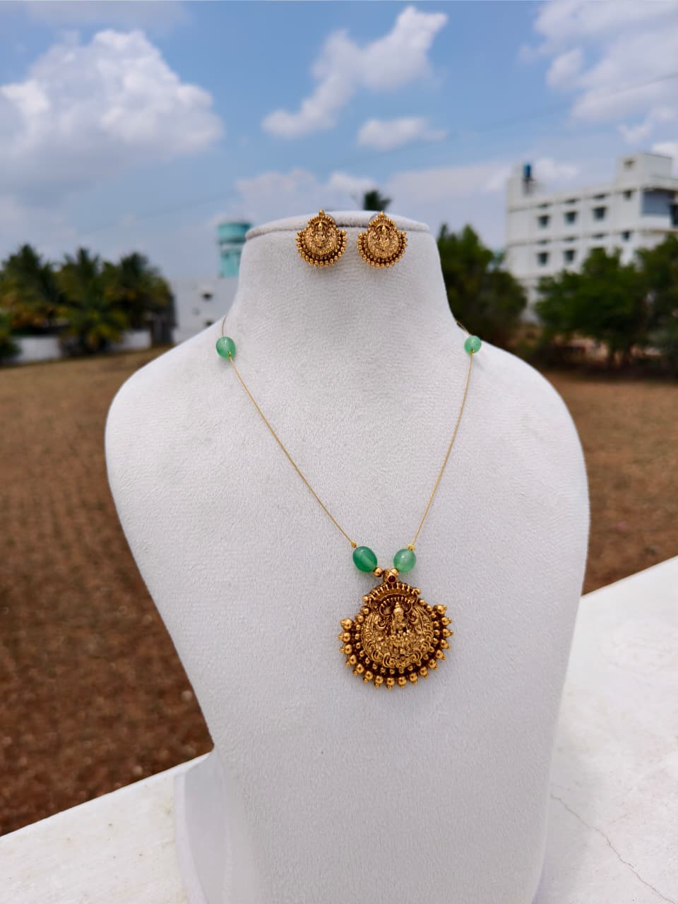 Lilac Invisible Necklace NNB92