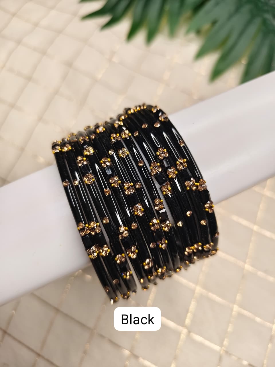 Yamini Glass Bangles