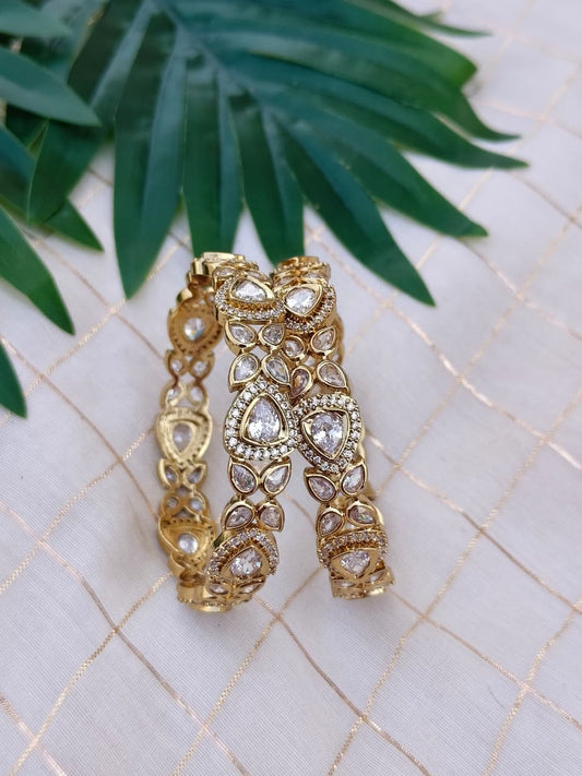 Elsa Metal Bangle MBNB03