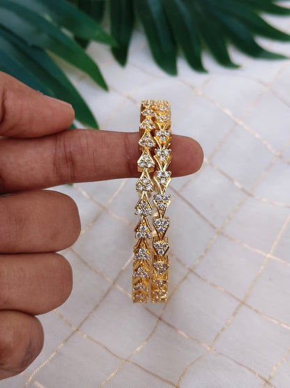 Daksha Metal Bangle MBNB14