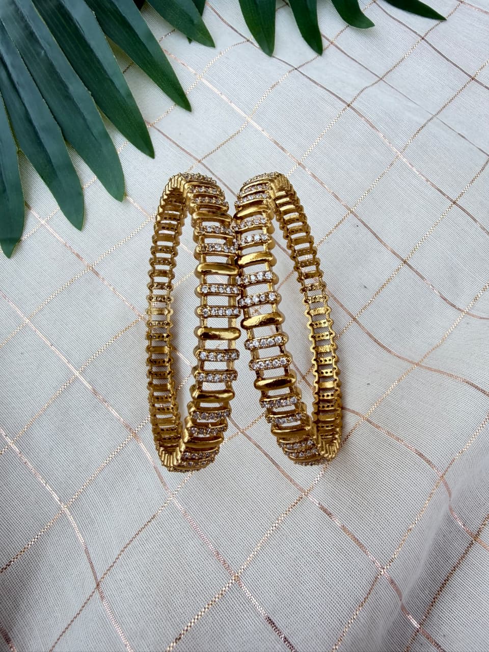 Victoria Metal Bangles MBNB39