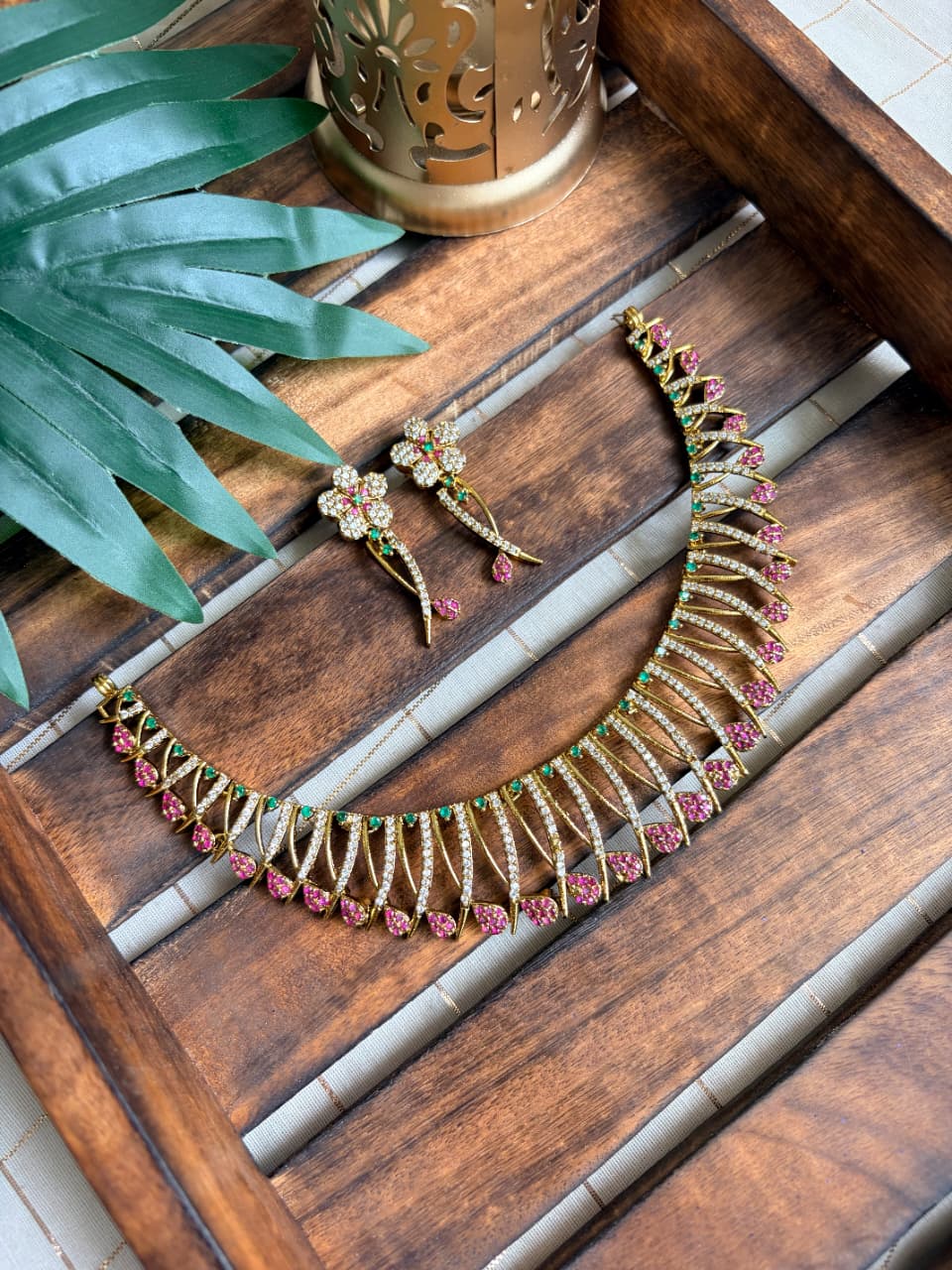 Akira Necklace NNB100