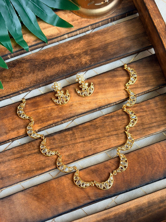 Halfmoon Dimond Necklace NNB161
