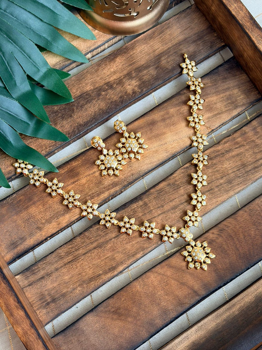 Flower Pattern Necklace NNB187