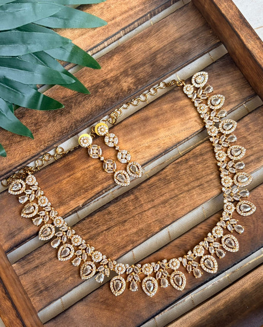 Crystal White Necklace NNB172
