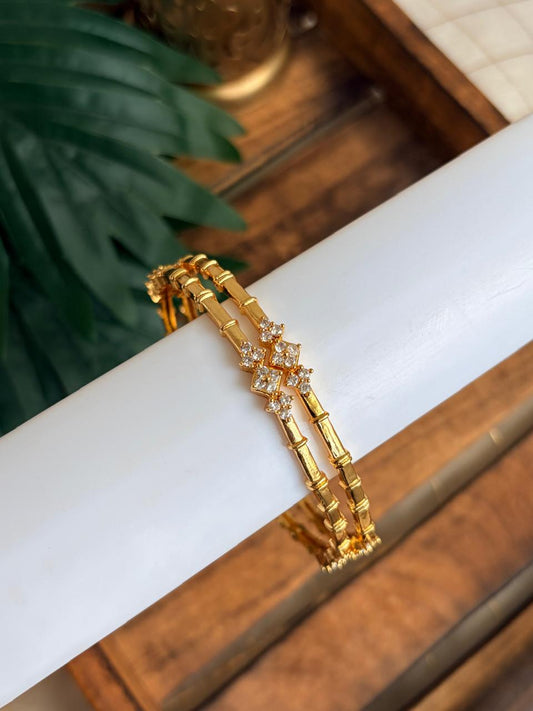 Thanya Metal Bangle MBNB104