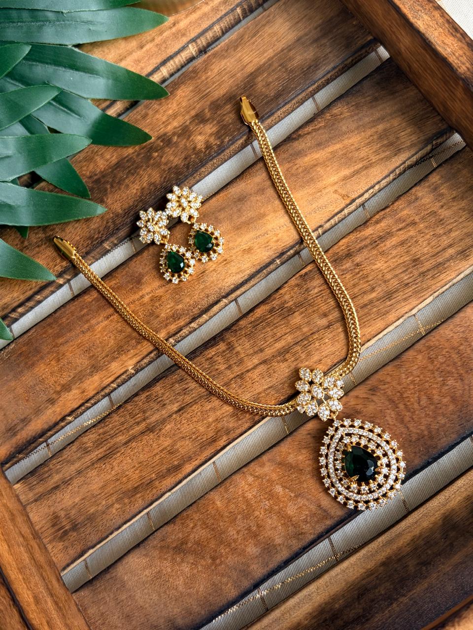 Green Stone Necklace NNB223