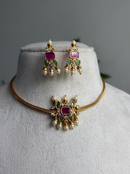 Parvi Necklace NNB237