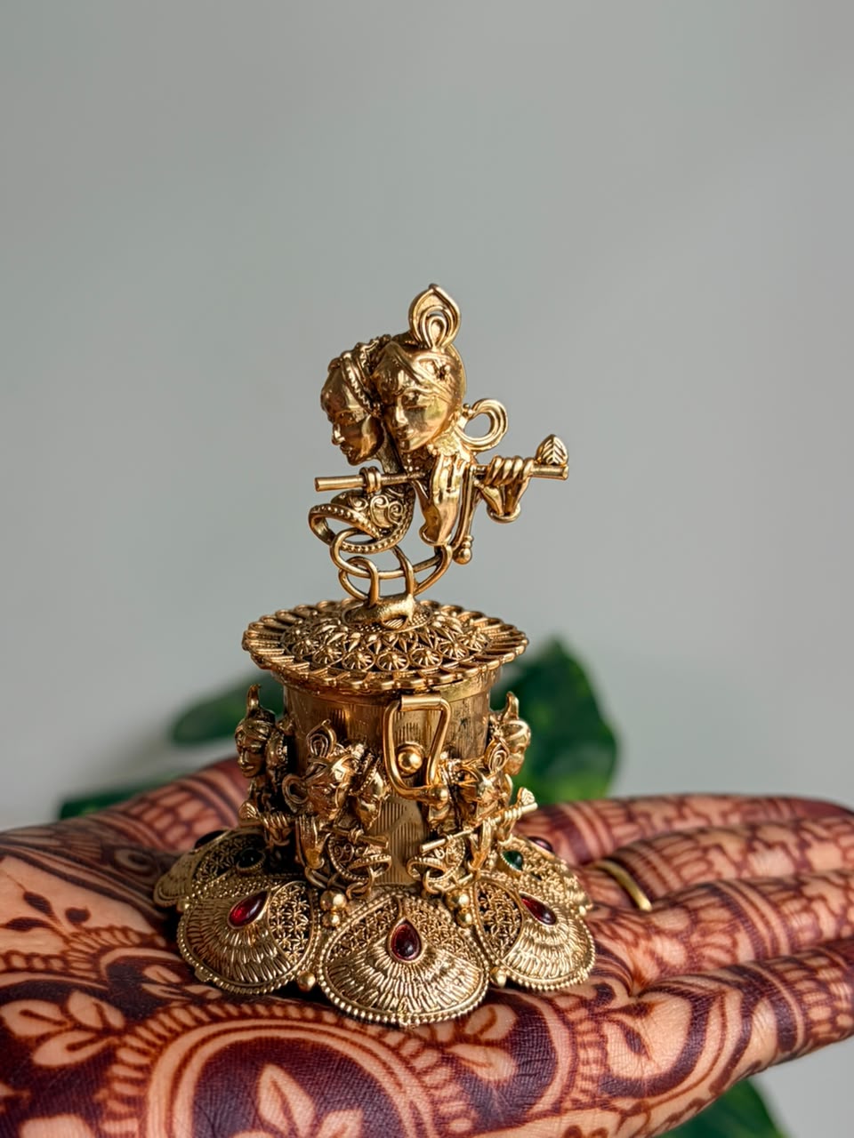 Krishna Kumkum Box KB04