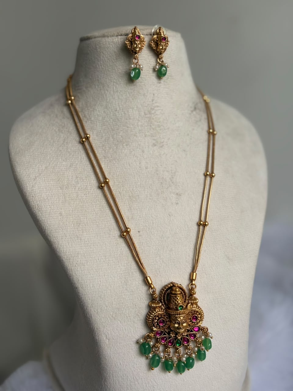 Rangarasi Necklace NNB282